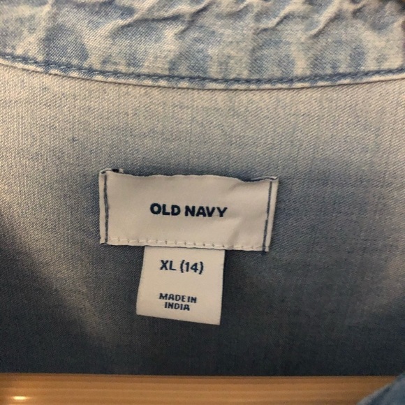 Old Navy chambray button down size XL (14) girl - Picture 2 of 5